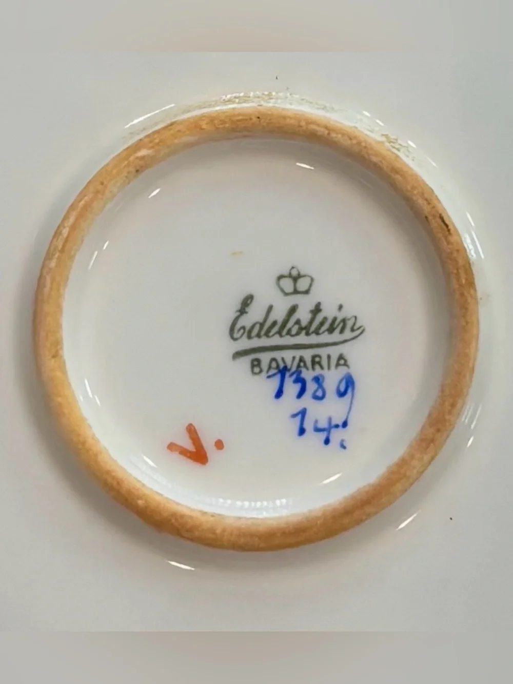 Beautiful Edelstein Bavaria China plate.  Great for a collector.  12”x12”